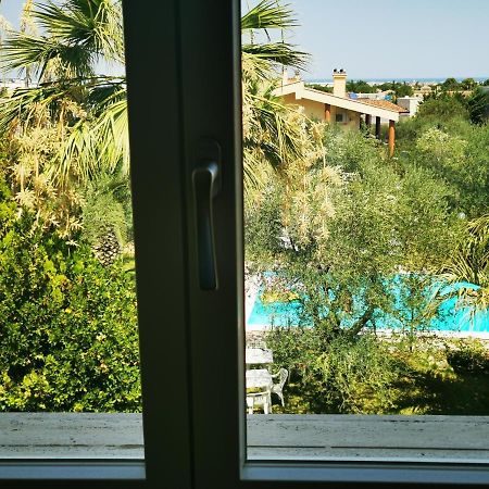 La Ginestra Bed & Breakfast Trani Bagian luar foto