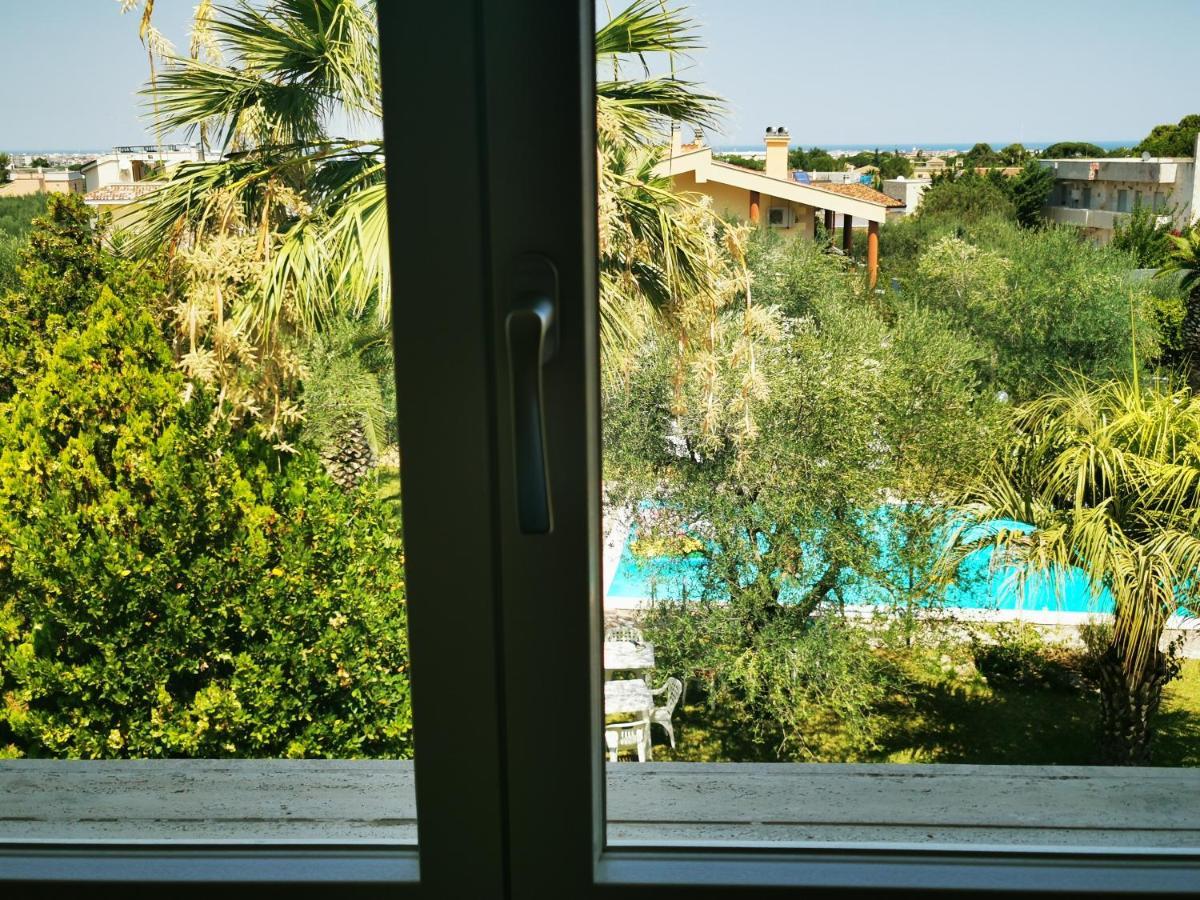 La Ginestra Bed & Breakfast Trani Bagian luar foto